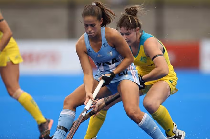 Luchi Von der Heyde debutó con Alemania y comenzó una nueva etapa internacional 4 Lucina Von der Heyde debutó con Alemania en la FIH Pro League y comenzó una nueva etapa internacional tras su paso por Las Leonas. La jugadora posadeña participó del triunfo ante Gran Bretaña en Londres.