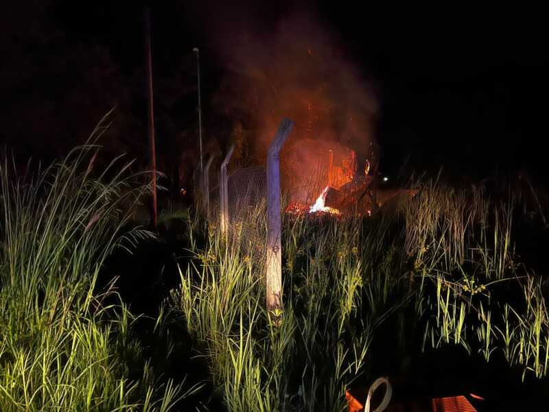 Garupá: incendio destruyó una vivienda abandonada en Santa Inés y no hubo heridos WhatsApp Image 2026 01 18 at 08.20.24 - 1