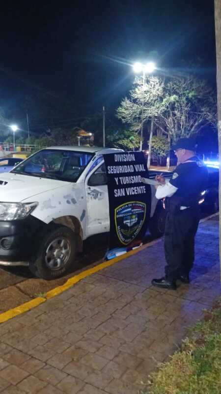Ambos vehículos fueron secuestrados y los conductores quedaron a disposición de la Justicia.