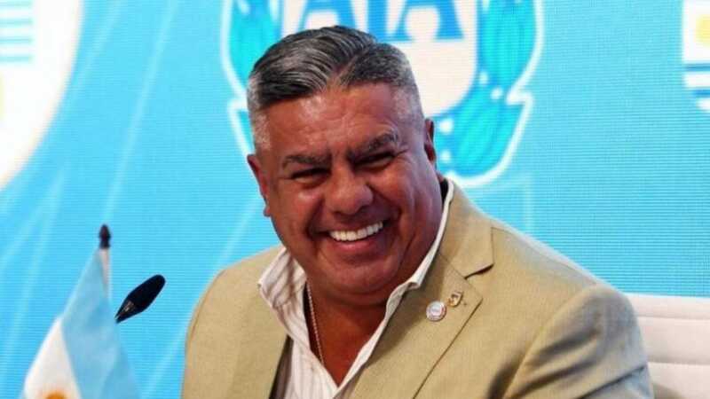 Detrás de los títulos internacionales, el fútbol argentino arrastra una estructura desigual, sin controles ni políticas de formación sostenidas.