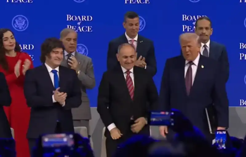 Trump dio inicio al Consejo de la Paz ante líderes mundiales en Davos 2 consejo de la paz trump 2 - 1