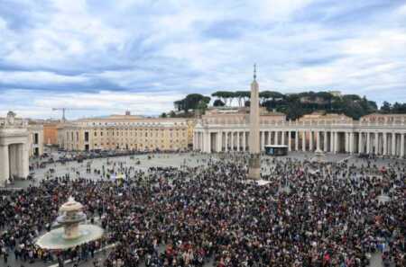 El Papa llamó a salir de la indecisión y confiar: “Cada momento es tiempo de Dios” cq5dam.thumbnail.cropped.1500.844 3 - 2