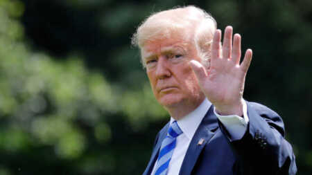 Trump bromeó sobre ampliar Estados Unidos con 3 nuevos “estados” Trump