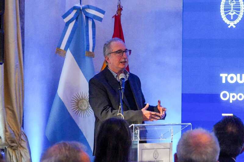 Passalacqua presentó el potencial turístico de Misiones en FITUR 2026: “Es una de las principales palancas para seguir creciendo” El gobernador de Misiones encabezó la presentación provincial en la Feria Internacional de Turismo de Madrid.