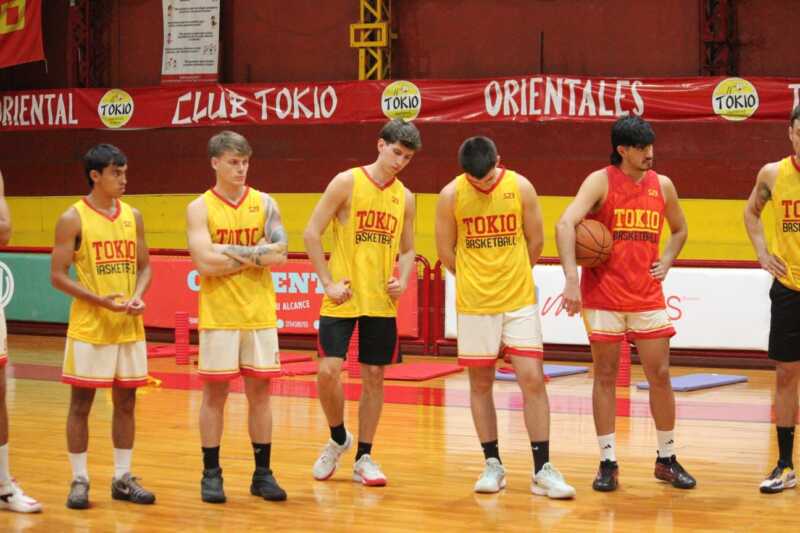 Matías Fernández, DT de Tokio: “En mayores estamos completos, buscamos jugadores U21” 2 Matías Fernández analizó la pretemporada de Tokio rumbo a su sexta Liga Federal, el regreso de Santiago González, la identidad defensiva del equipo y los objetivos para la temporada.