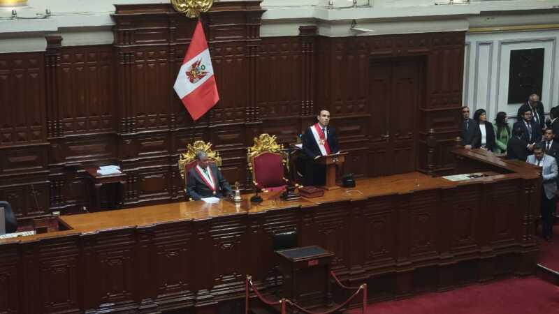 El Congreso peruano destituyó al presidente José Jerí 3 Perú en crisis: el Parlamento removió a Jerí tras cuatro meses