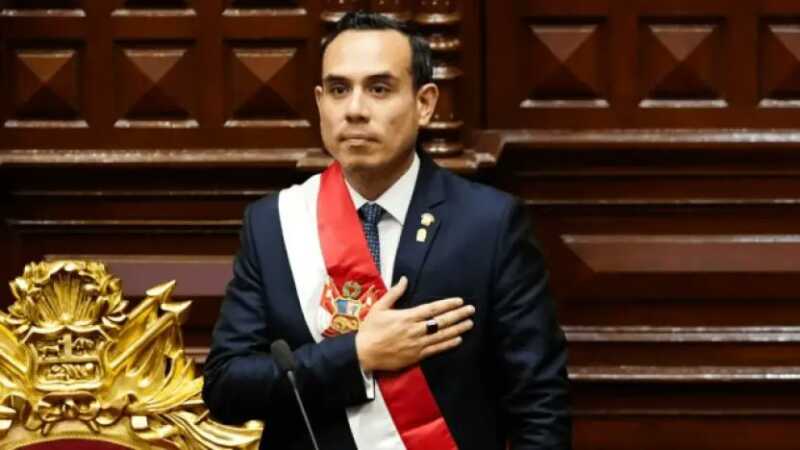 El Congreso peruano destituyó al presidente José Jerí HBY0Pc8WkAA01 i - 2