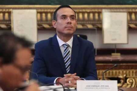 Perú: cuatro candidatos buscan suceder a José Jerí tras su destitución HBdkd8gW8AAkn3w - 4