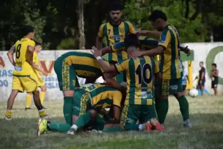 Súper Liga: arranca la segunda fecha con el clásico más antiguo del fútbol misionero super liga posadeña
