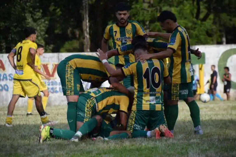 Súper Liga: arranca la segunda fecha con el clásico más antiguo del fútbol misionero super liga posadeña