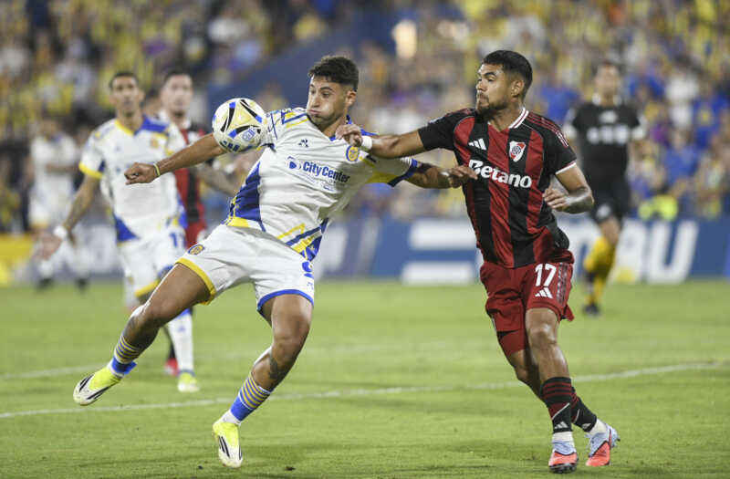 River empató con Rosario Central y se mantiene como líder de su zona River Plate igualó 0-0 ante Rosario Central en el Gigante de Arroyito, por la tercera fecha del Torneo Apertura 2026, y conservó el liderazgo de la Zona B.