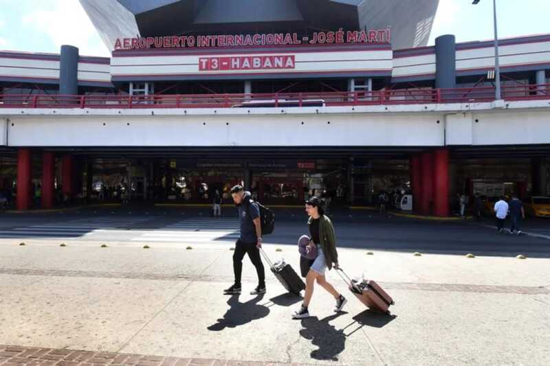 Crisis energética en Cuba: Restricciones al combustible elevan incertidumbre entre familias y viajeros 2 WhatsApp Image 2026 02 18 at 11.05.49 - 1