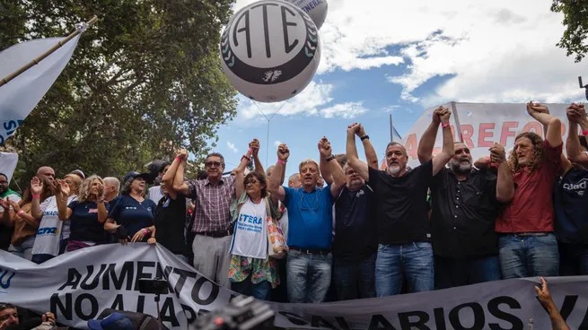 Gremios contra la reforma laboral