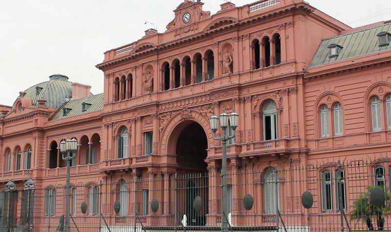 Reforma laboral: el Gobierno apelará la cautelar que suspendió artículos clave de la Ley 27.802 tras un planteo de la CGT El Gobierno apelará la cautelar que suspendió parte de la reforma laboral tras un planteo de la CGT, mientras la Justicia analiza la constitucionalidad de la norma.