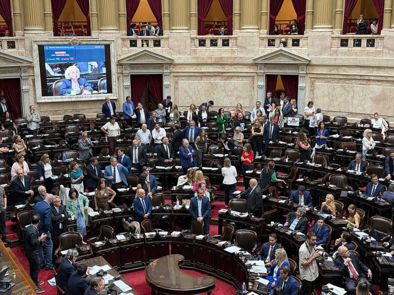 diputados 1 - 1