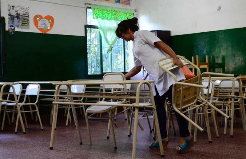 “El salario docente en Misiones supera el piso nacional”, afirmó Aranda 1 El 2 de marzo los estudiantes volverán a las aulas con paritaria abierta, actualización salarial en febrero y abril, y apoyo integral del Estado.