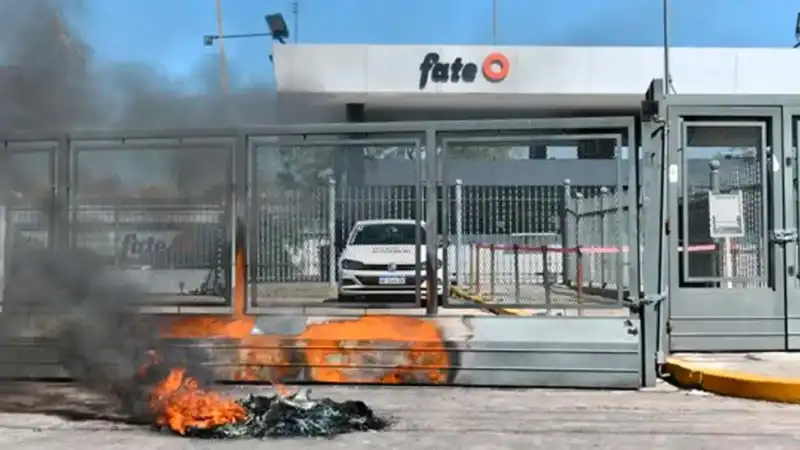 Conflicto por el cierre de FATE: la empresa advierte que no podrá pagar indemnizaciones si se prolonga la crisis 1 fate