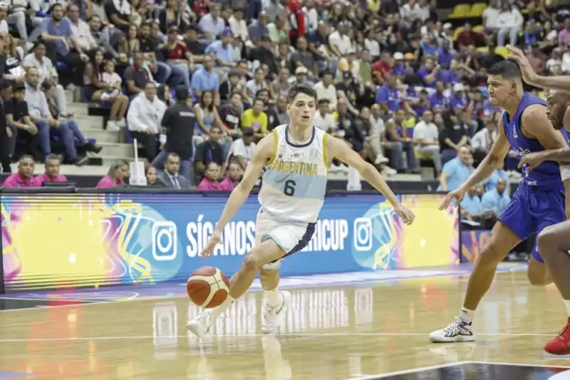 Rumbo a Qatar 2027: la Selección Argentina de Básquet juega un duelo clave ante Uruguay 4 Argentina enfrenta a Uruguay en el Estadio Obras por los Clasificatorios FIBA rumbo al Mundial Qatar 2027. Hora, TV, plantel y cómo llega el equipo de Prigioni.