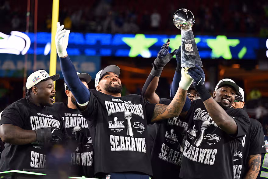 Seattle Seahawks ganó el Súper Bowl LX y logró su segundo anillo 2 Seattle Seahawks venció 29-13 a New England Patriots y se consagró campeón del Súper Bowl LX, logrando su segundo anillo de la NFL.