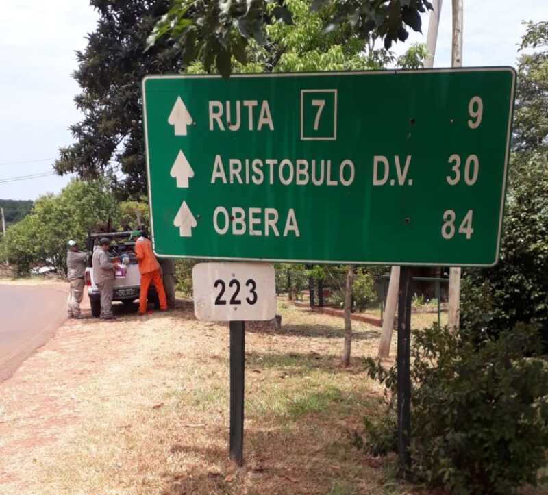 Instalaron nueva cartelería en la ruta provincial 223 2 ruta