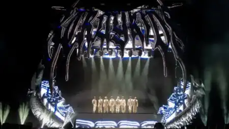 stray kids the dominate experience - 3