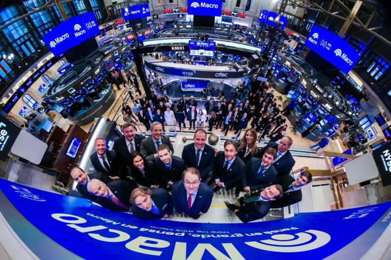Banco Macro celebró 20 años en la bolsa de Nueva York: solidez internacional y compromiso con el futuro de Argentina 5 4 - 4
