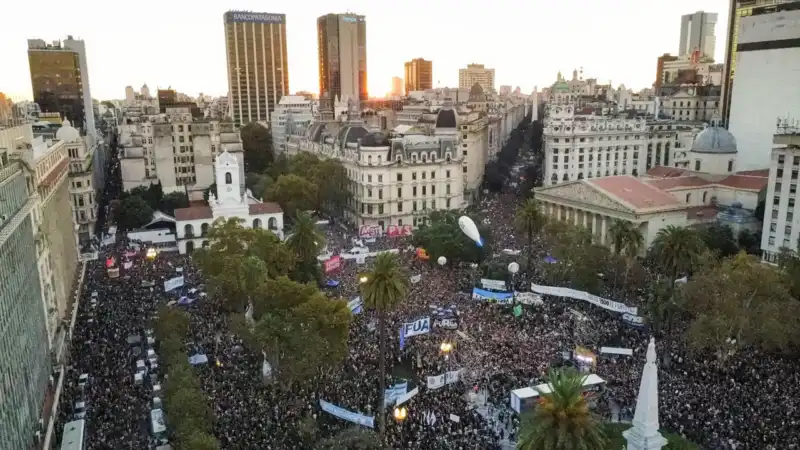El gremio estatal marchará junto al FreSU en una jornada que combina memoria histórica y reclamos actuales.