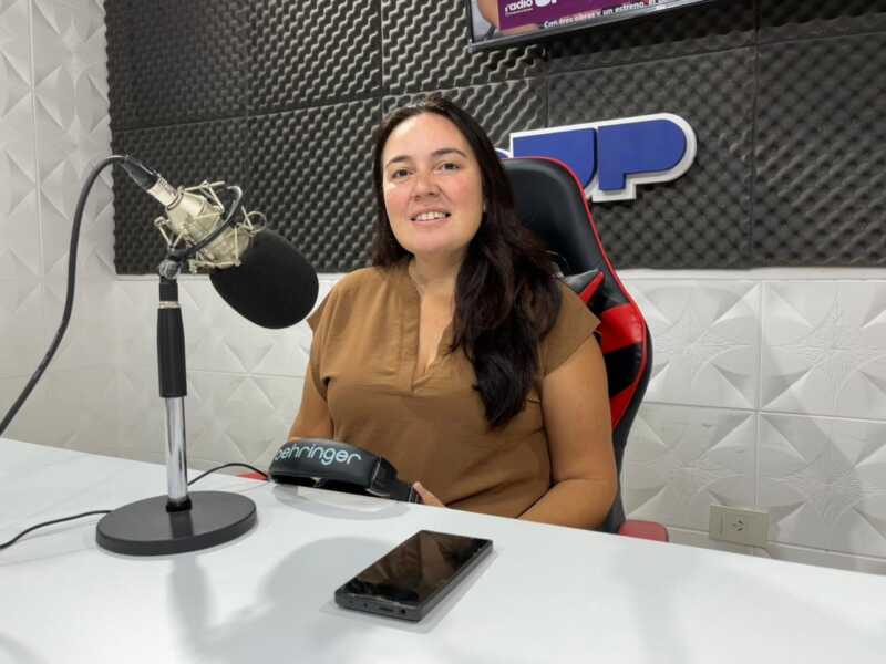 Carla Chini abordó temas vinculados a la opinión pública, la comunicación política, la investigación electoral y las estrategias que influyen en la construcción del voto.