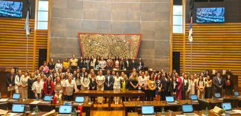 Parlamento de la Mujer impulsó 40 proyectos clave en Misiones DSC 012010127 - 1