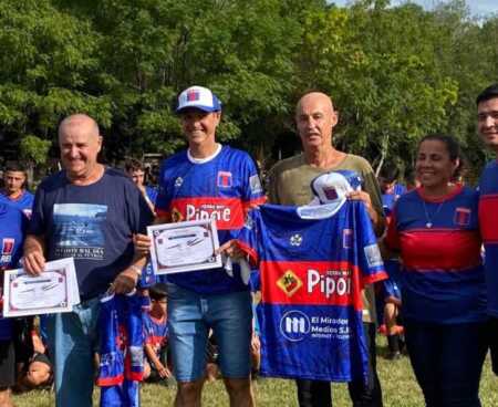 “Fue algo muy emocionante”: Dante Pigerl recordó el homenaje en el clásico de Santo Pipó dante