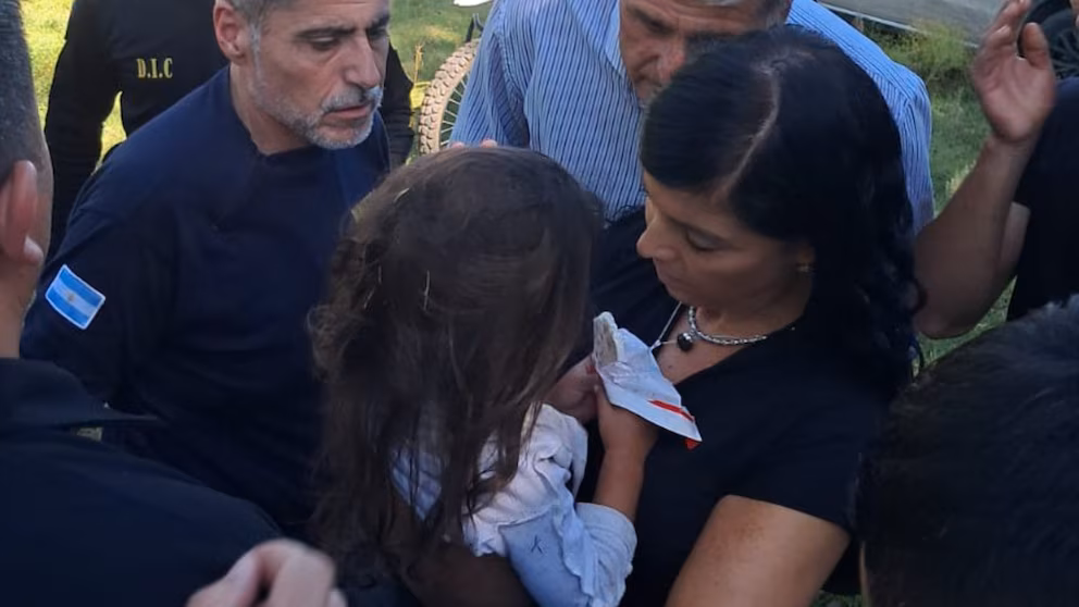 Misterio en Cosquín: hallaron a la niña desaparecida en una zona ya rastrillada 7 H7FPS4BYGNEALFWE4OWPJ6E7VQ - 6
