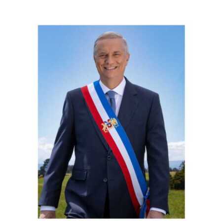 Kast inicia su mandato en Chile en medio de tensiones políticas regionales HDBHO7LXwAAV0 R e1773177511928 - 4