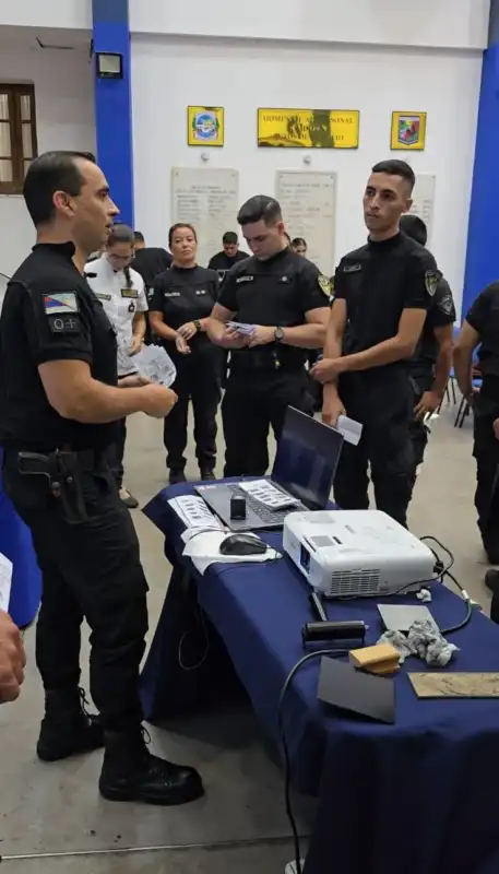 Con tecnología y capacitación, la Policía de Misiones moderniza su sistema de identificación 2 Policía