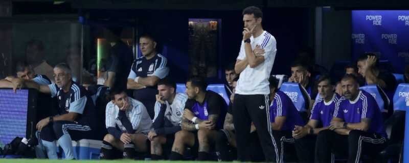 Scaloni y el cuerpo técnico de la Selección Argentina sigue de cerca la evolución de varios futbolistas lesionados a días del debut en el Mundial.