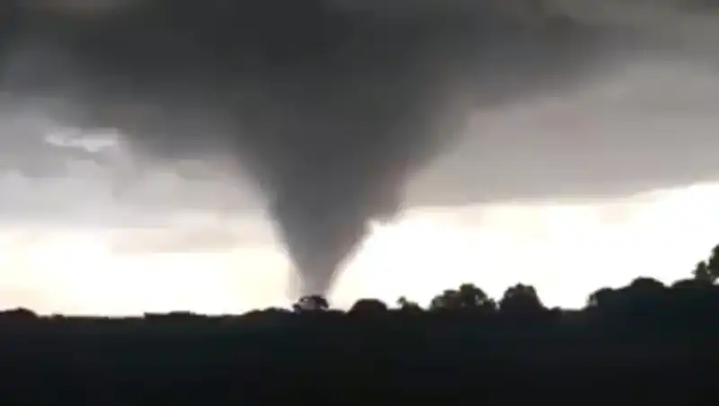 Tornado 