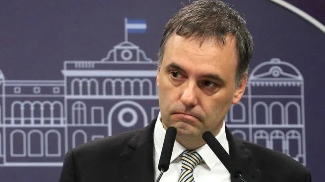 Adorni habló sobre la polémica del viaje de su esposa a Nueva York: “la palabra no debió ser deslomarse” Adorni