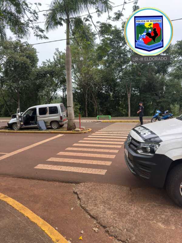 Eldorado: septuagenario chocó contra una palmera y fue hospitalizado 4 WhatsApp Image 2026 03 16 at 17.58.21111444 - 3