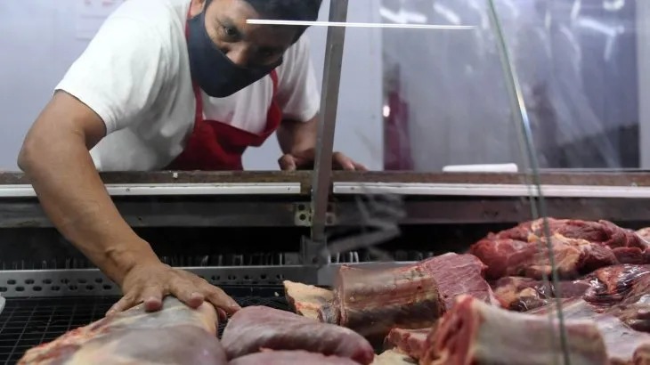 La carne volvió a presionar la inflación: subió casi 8% en febrero y supera el 60% interanual aumenta la carne