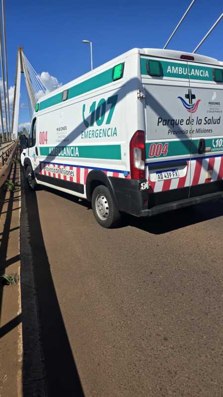 Choque entre motos en el Puente Posadas–Encarnación: tres heridos 3 Tres lesionados en un choque de motocicletas rumbo a Paraguay