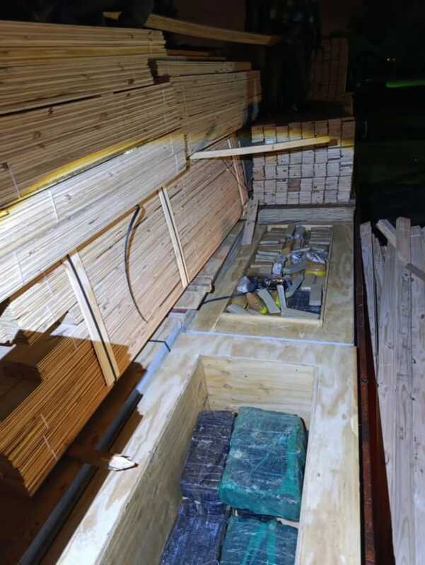 Corrientes: Condenaron a un camionero misionero por transportar más de 3,5 toneladas de marihuana 2 WhatsApp Image 2026 03 20 at 19.25.03 2 - 1