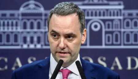 Adorni vuelve a escena en medio de la polémica y busca recuperar la iniciativa del Gobierno Manuel Adorni