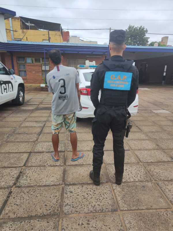 Cuatro detenidos en operativos policiales en Posadas, Garupá y Candelaria 8 WhatsApp Image 2026 03 24 at 19.48.25 2 - 7