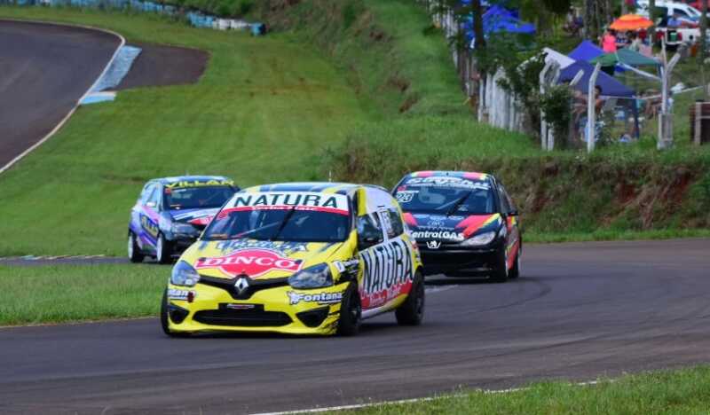 El Misionero de Pista levantó el telón en Oberá con grandes carreras y nuevos protagonistas 12 WhatsApp Image 2026 03 30 at 17.47.15 4 - 11