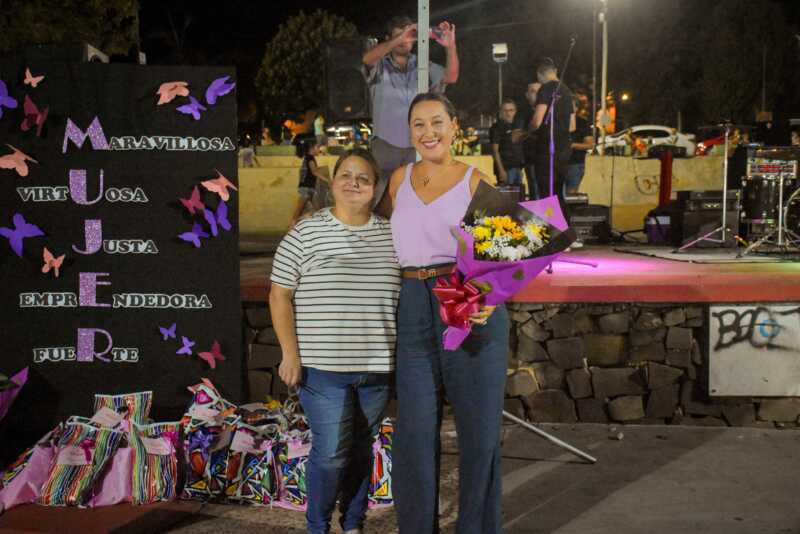 Alem homenajeó a mujeres emprendedoras en una jornada por el Día Internacional de la Mujer 4 alem homenaje mujer 2 - 3