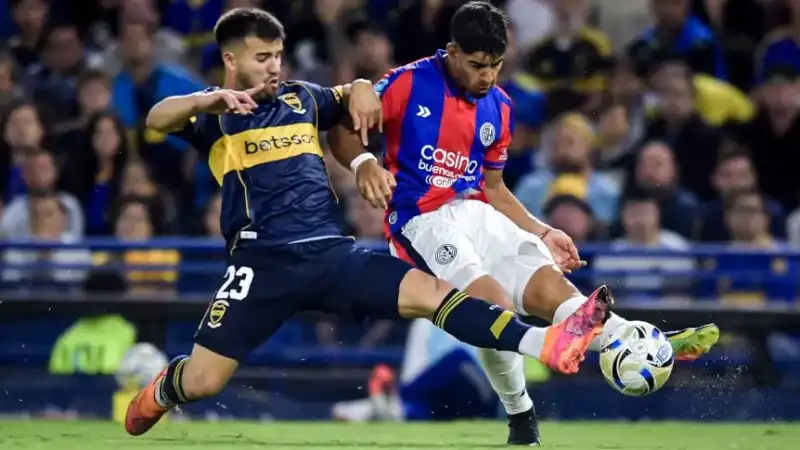Boca inició una profunda reestructuración: quiénes son los ocho jugadores borrados por Arruabarrena 3 Boca Juniors comenzó una fuerte renovación de su plantel. Edinson Cavani, Ander Herrera, Marcelo Weigandt y otros cinco futbolistas fueron apartados por Rodolfo Arruabarrena en el inicio de la pretemporada.