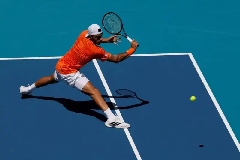 Francisco Cerúndolo enfrenta a Alexander Zverev por los cuartos de final del Masters 1000 de Miami. Busca meterse entre los cuatro mejores.