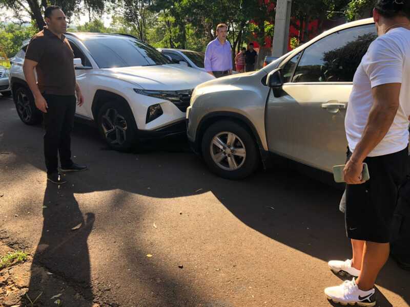 Encarnación: detuvieron a conductor ebrio que bloqueaba el tránsito y agredió a policías Un hombre de 50 años fue detenido en Encarnación tras bloquear el tránsito, agredir a policías y negarse a realizar el alcotest. Su vehículo fue enviado al corralón municipal.