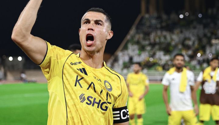 Cristiano Ronaldo dejó Arabia Saudita en medio de la tensión regional 2 Cristiano Ronaldo viajó a Madrid junto a su familia tras los ataques a la Embajada de Estados Unidos en Arabia Saudita. Crece la tensión en Medio Oriente.