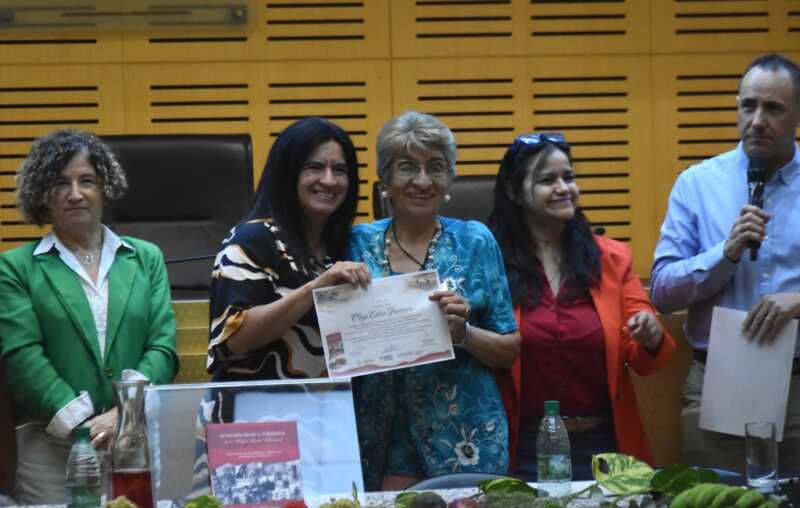 Presentaron en la Legislatura un libro sobre la mujer rural misionera 6 dc1211 - 5