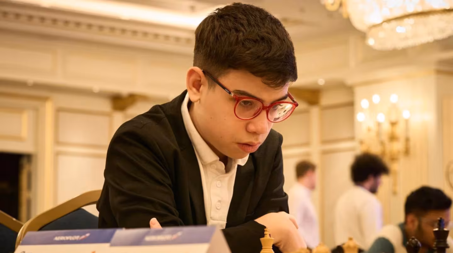 Faustino Oro luchó hasta el final pero no logró el título de Gran Maestro en Moscú 3 Faustino Oro perdió en la última ronda del Abierto Aeroflot de Moscú ante Alekséi Grebnev y no logró la tercera norma para convertirse en el Gran Maestro más joven de la historia.